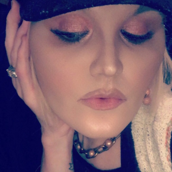 Meet your posher - Picture 5 of 8